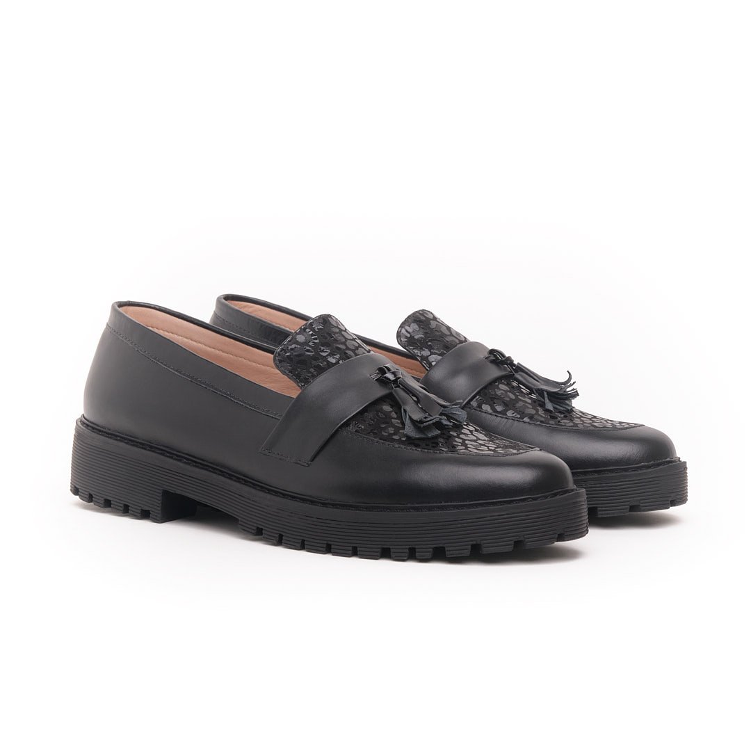 mocasin-camile-negro-mujer-frontal Mocasín Camile - Imagen 1